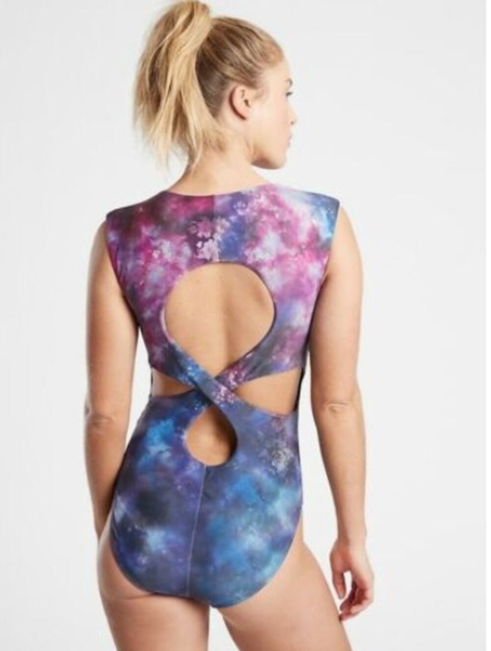 Athleta S Supernova Entwined One Piece tie dye swim bathing suit flattering pool